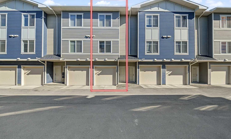708-95 Skyview Close NE