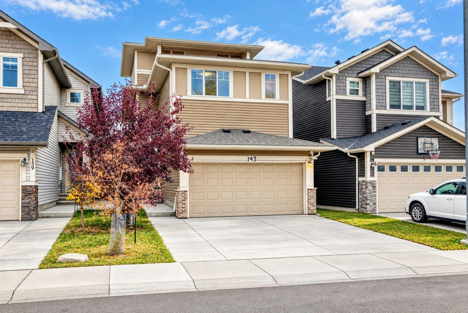 143 Saddlestone Park NE, Calgary, AB, T3J 0Z4