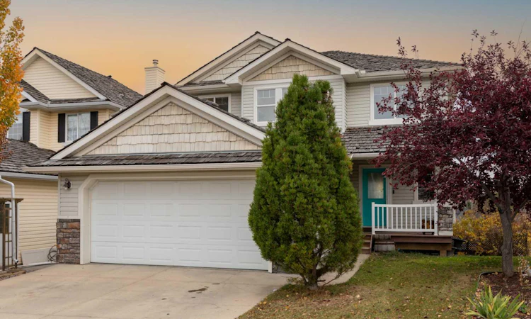 151 Bow Ridge Crescent