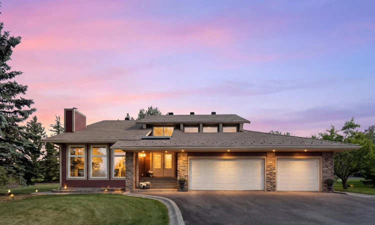 505 Bearspaw Village Ridge NW