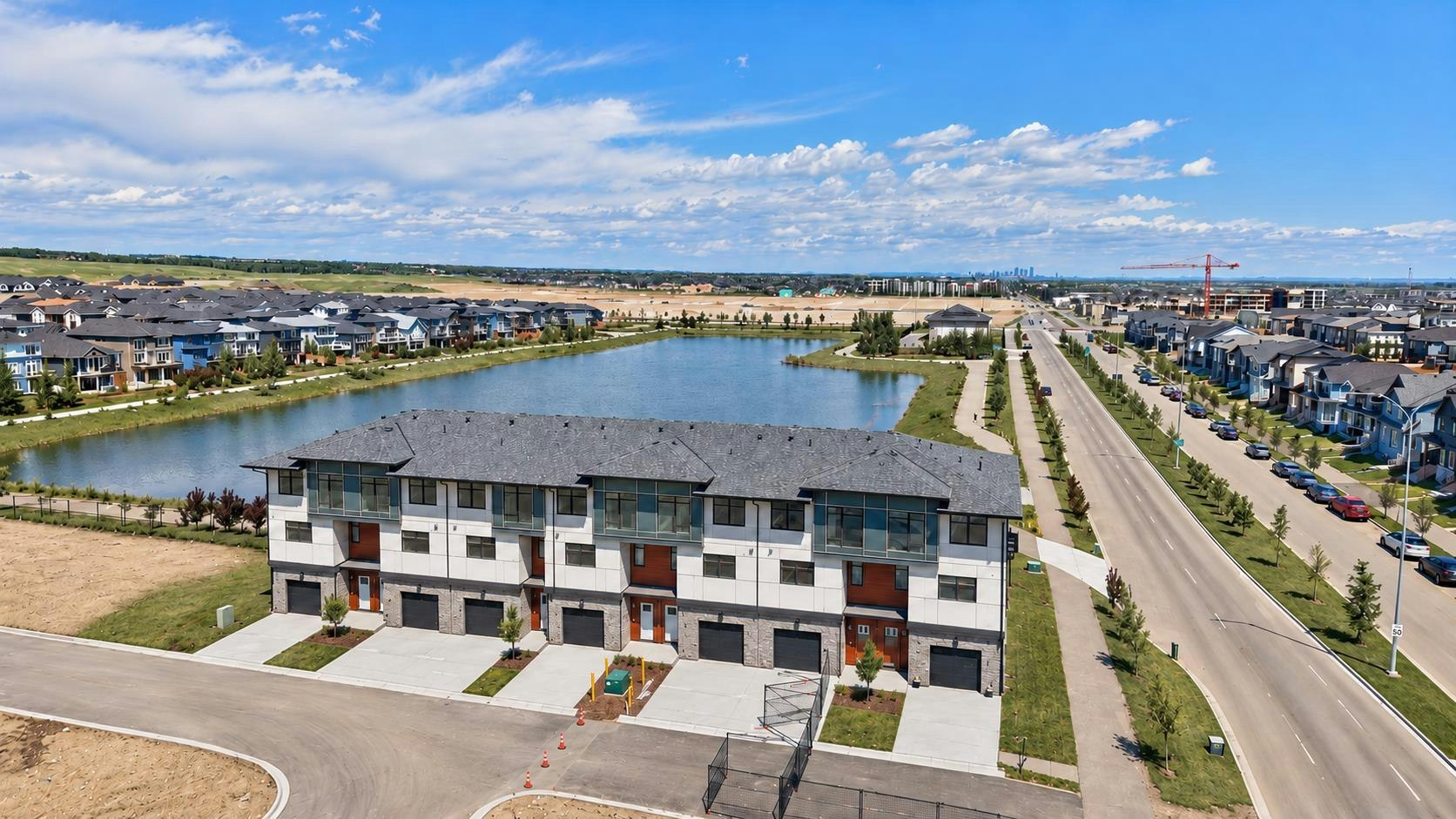 705-30 Creekside Villas SW, Calgary, AB, T1T 1Z1
