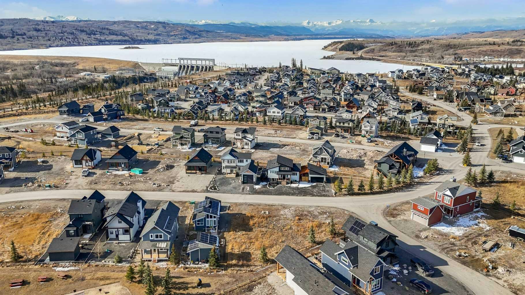 116 Cottageclub Drive, Rural Rocky View County, AB, T4C 1B1