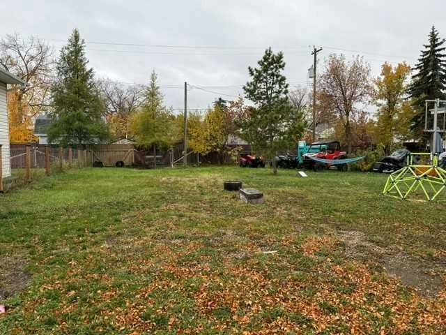 9907 102 Avenue, County of Grande Prairie, AB, T8X 5A4