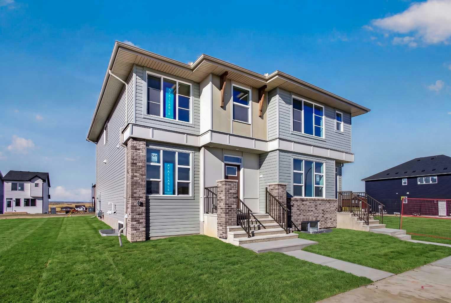 727 Lucas Boulevard NW, Calgary, AB, T3P 2Y7