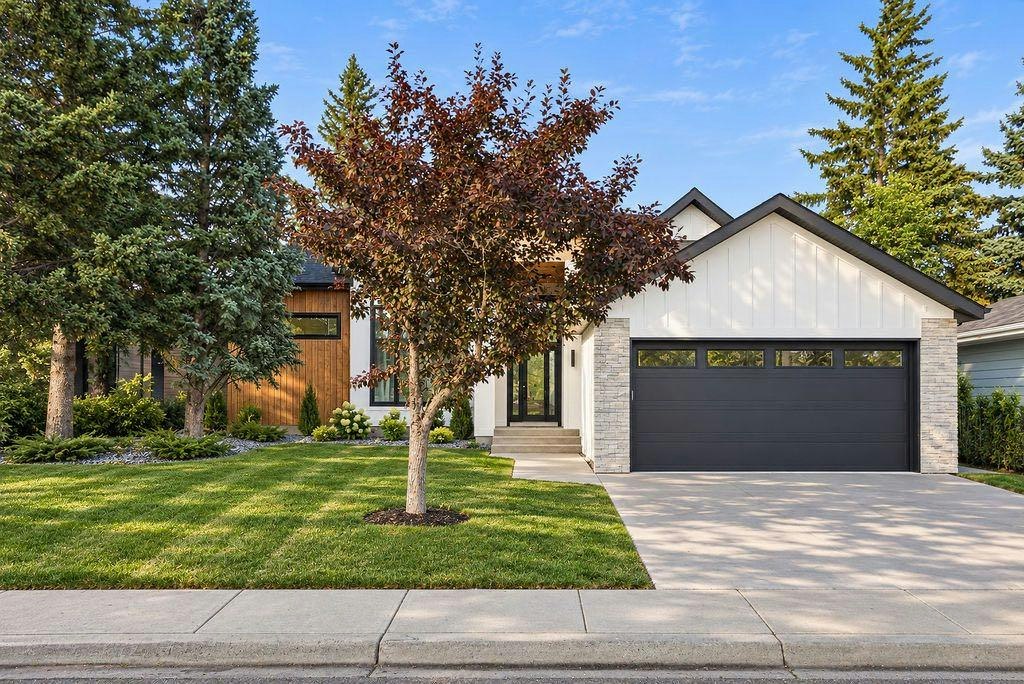 9831 Oakhill Drive SW, Calgary, AB, T2V 3X1
