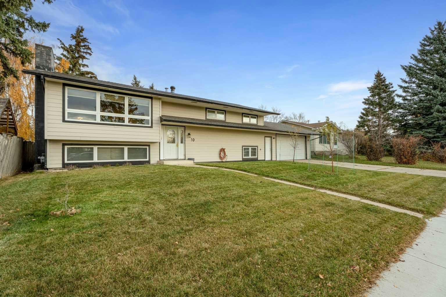 10 Mountain Street E, Okotoks, AB, T1S 1G5