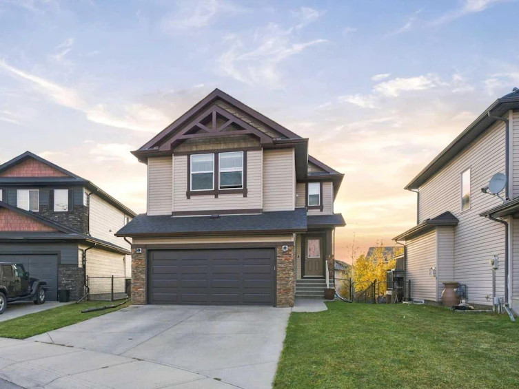 113 Drake Landing Heath, Okotoks, AB, T1S 0G8