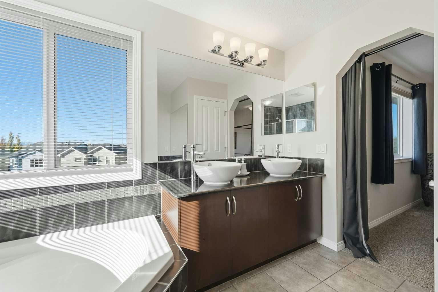 113 Drake Landing Heath, Okotoks, AB, T1S 0G8 - 30