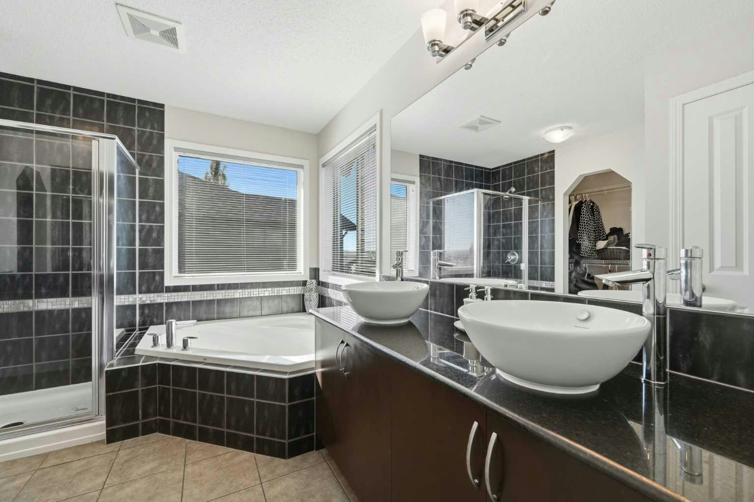 113 Drake Landing Heath, Okotoks, AB, T1S 0G8 - 28