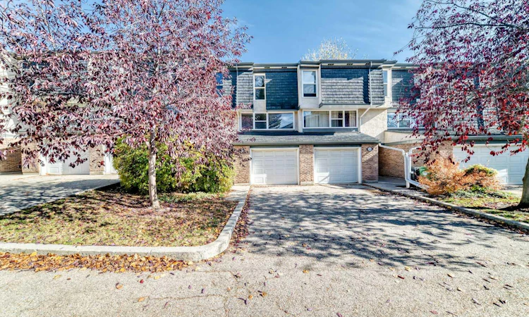 410 Brae Glen Crescent SW