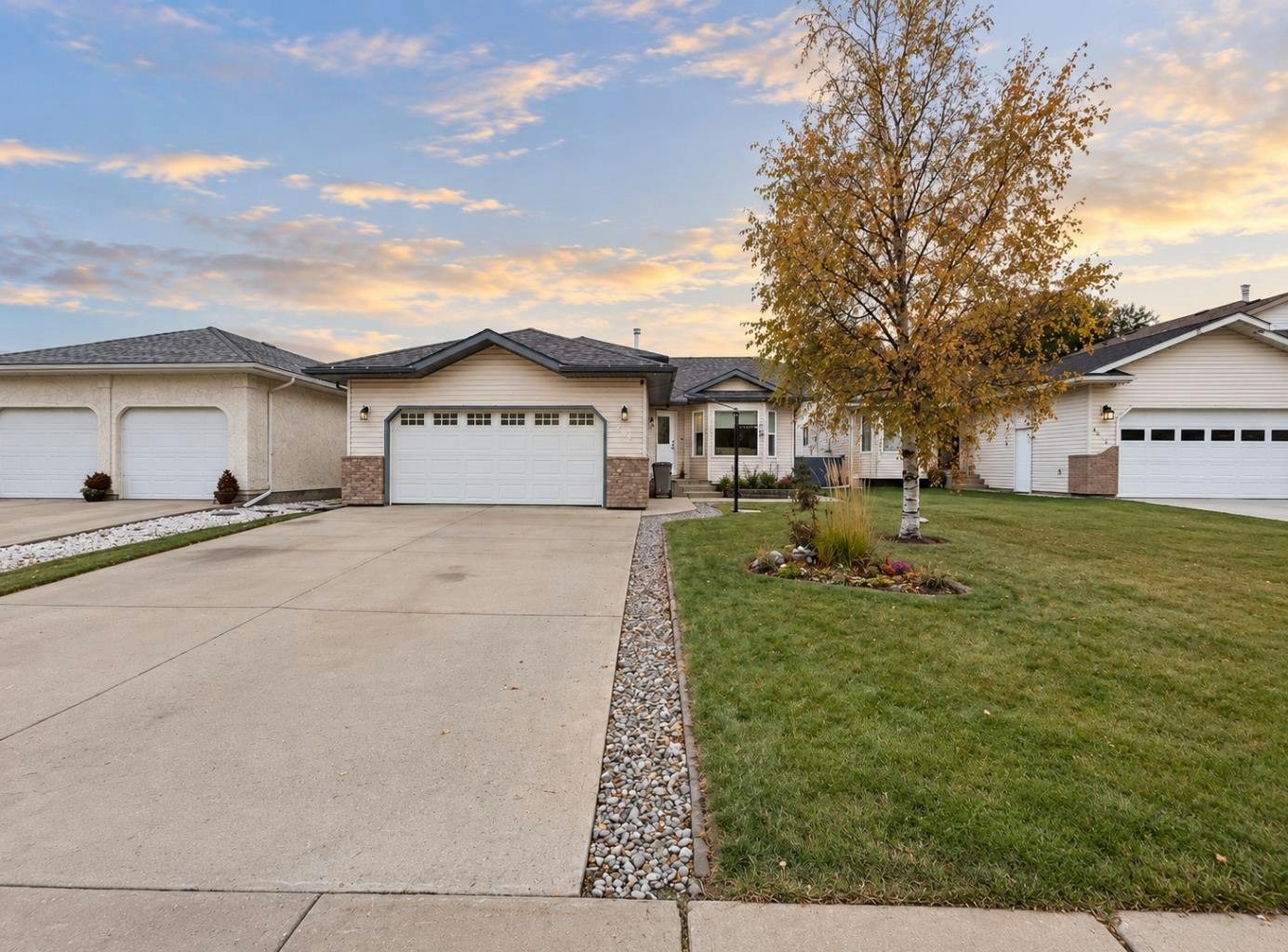 8805 118 Avenue, Grande Prairie, AB, T8X 1M3