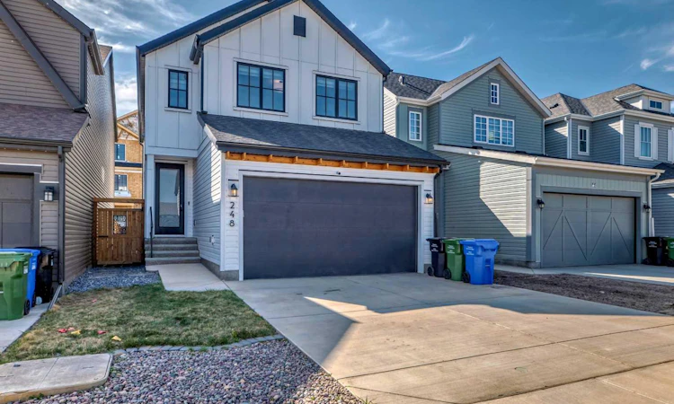 248 Lavender Manor SE