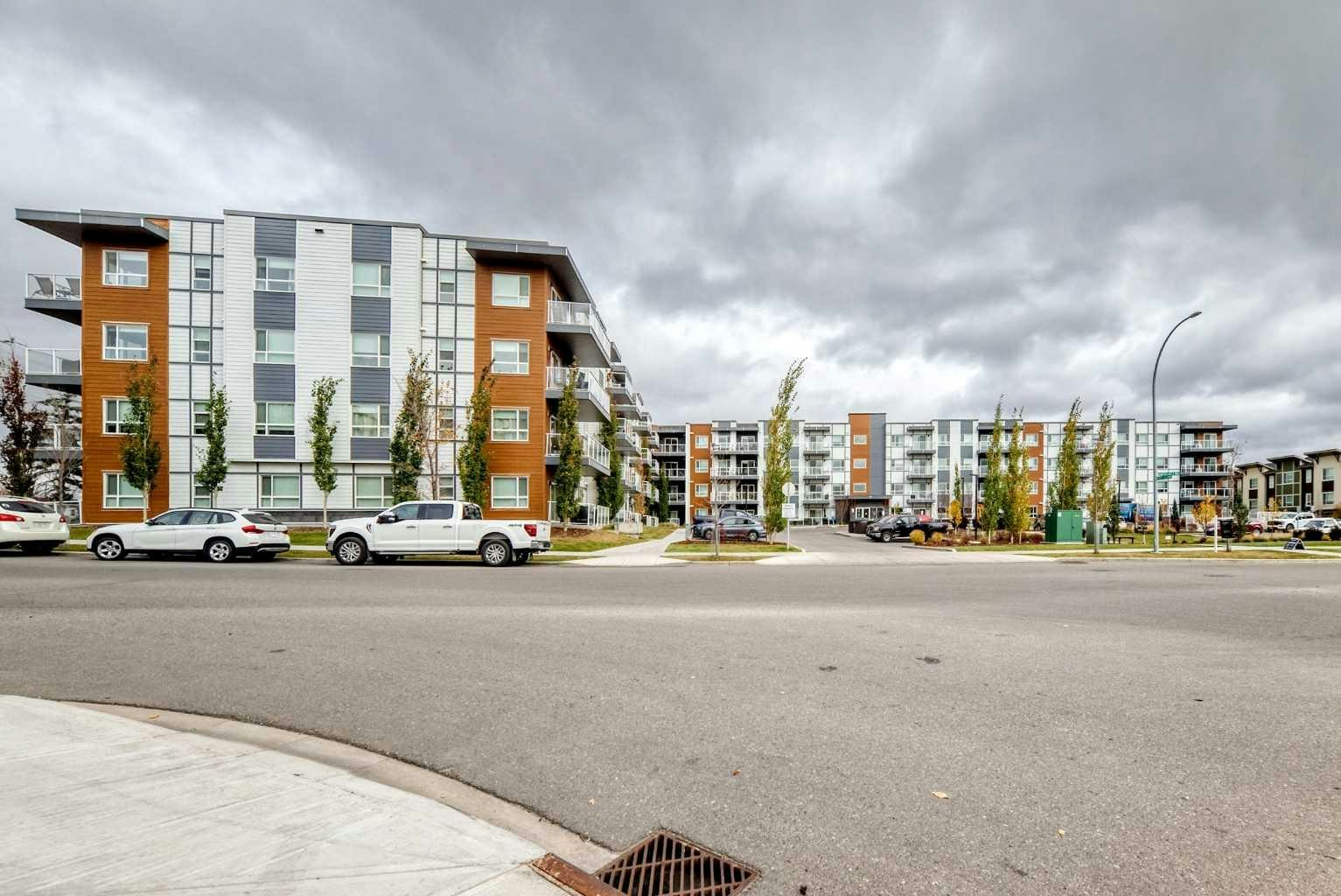 325-360 Harvest Hills Way NE, Calgary, AB, T3K 2S1