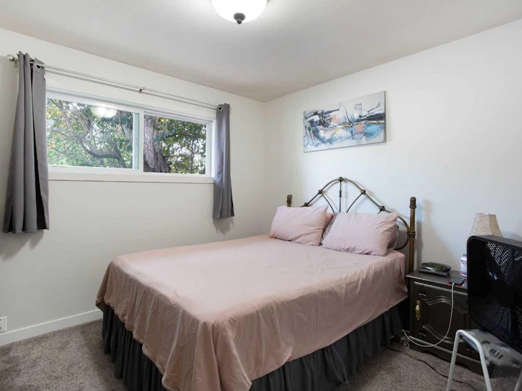 3222/3224 14 Street NW, Calgary, AB, T2K 1H8 - 9