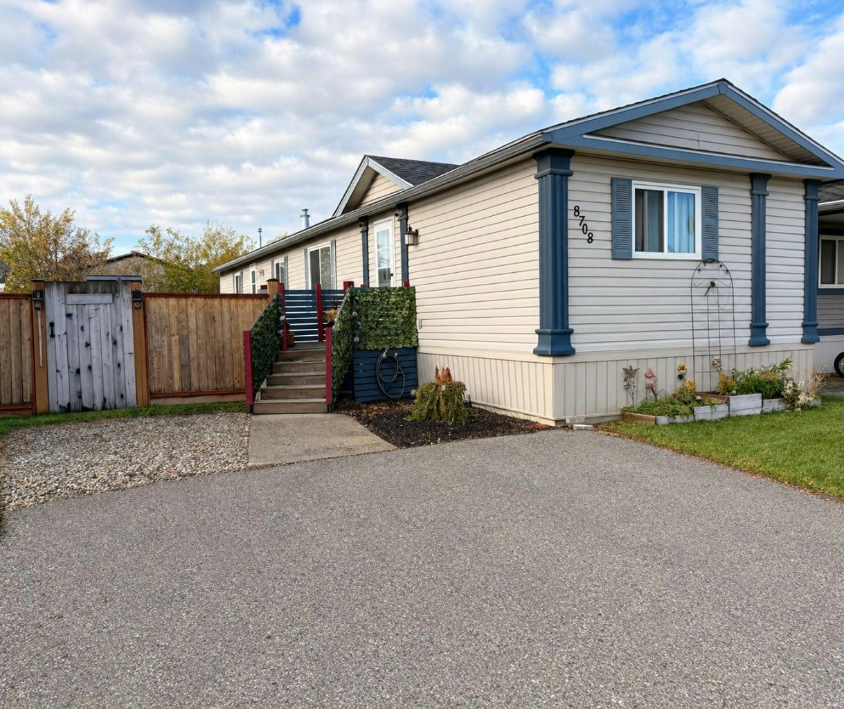 8708 89 Street, Grande Prairie, AB, T8X 1V7