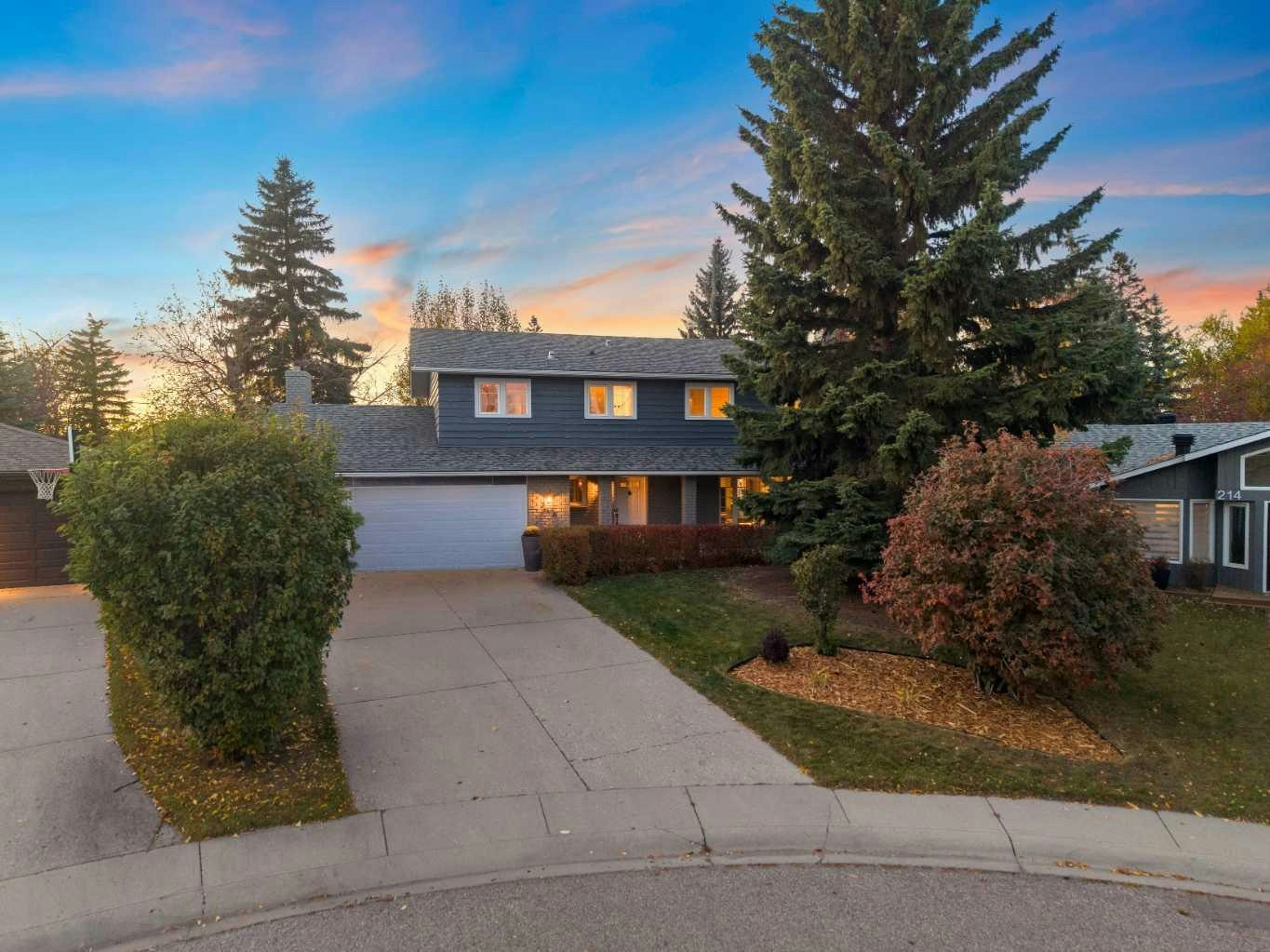 216 Lake Erie Place SE, Calgary, AB, T2J 2L5