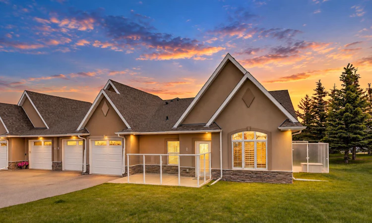 2-20 River Heights View