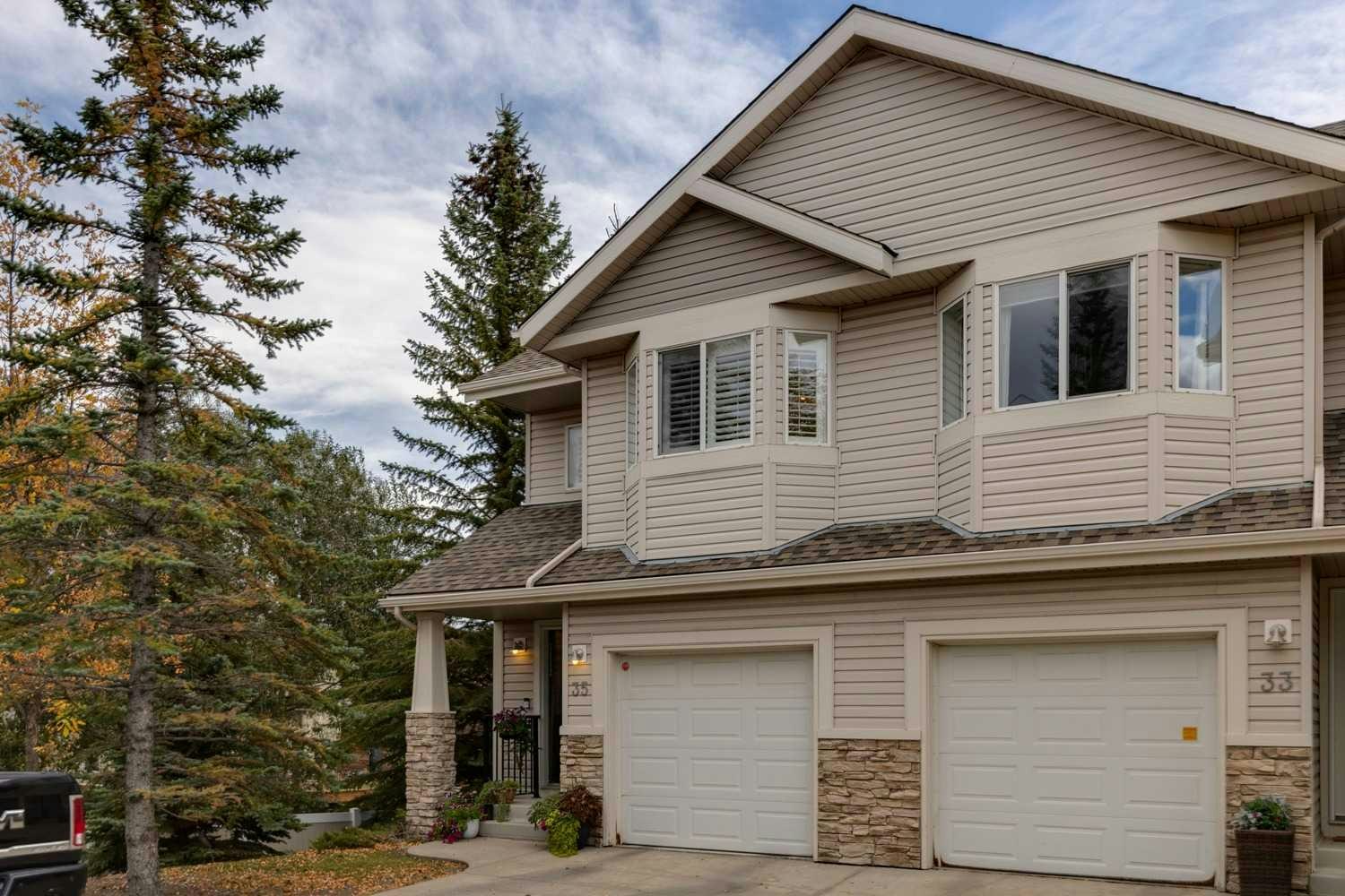 35 Royal Oak Gardens NW, Calgary, AB, T3G 5S5