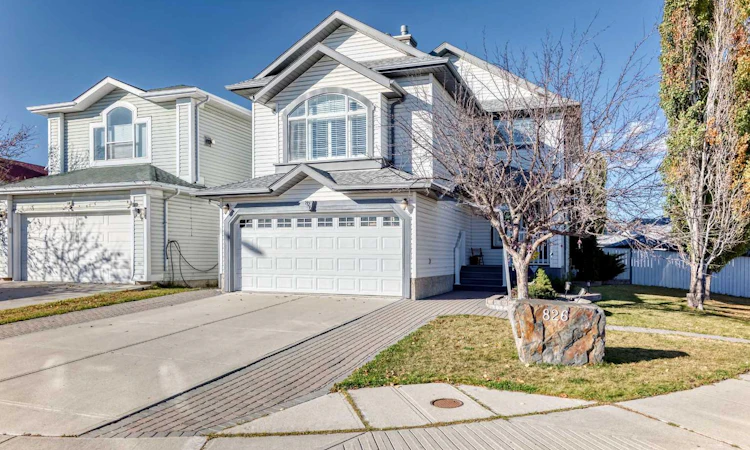 826 Applewood Drive SE