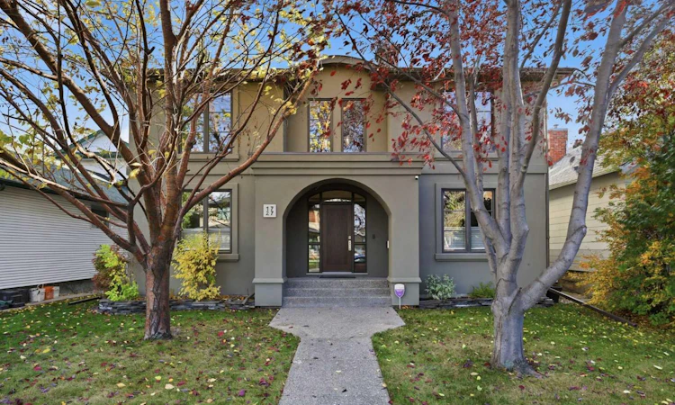 1727 Westmount Road NW