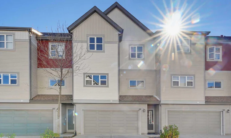 48 Copperstone Cove SE