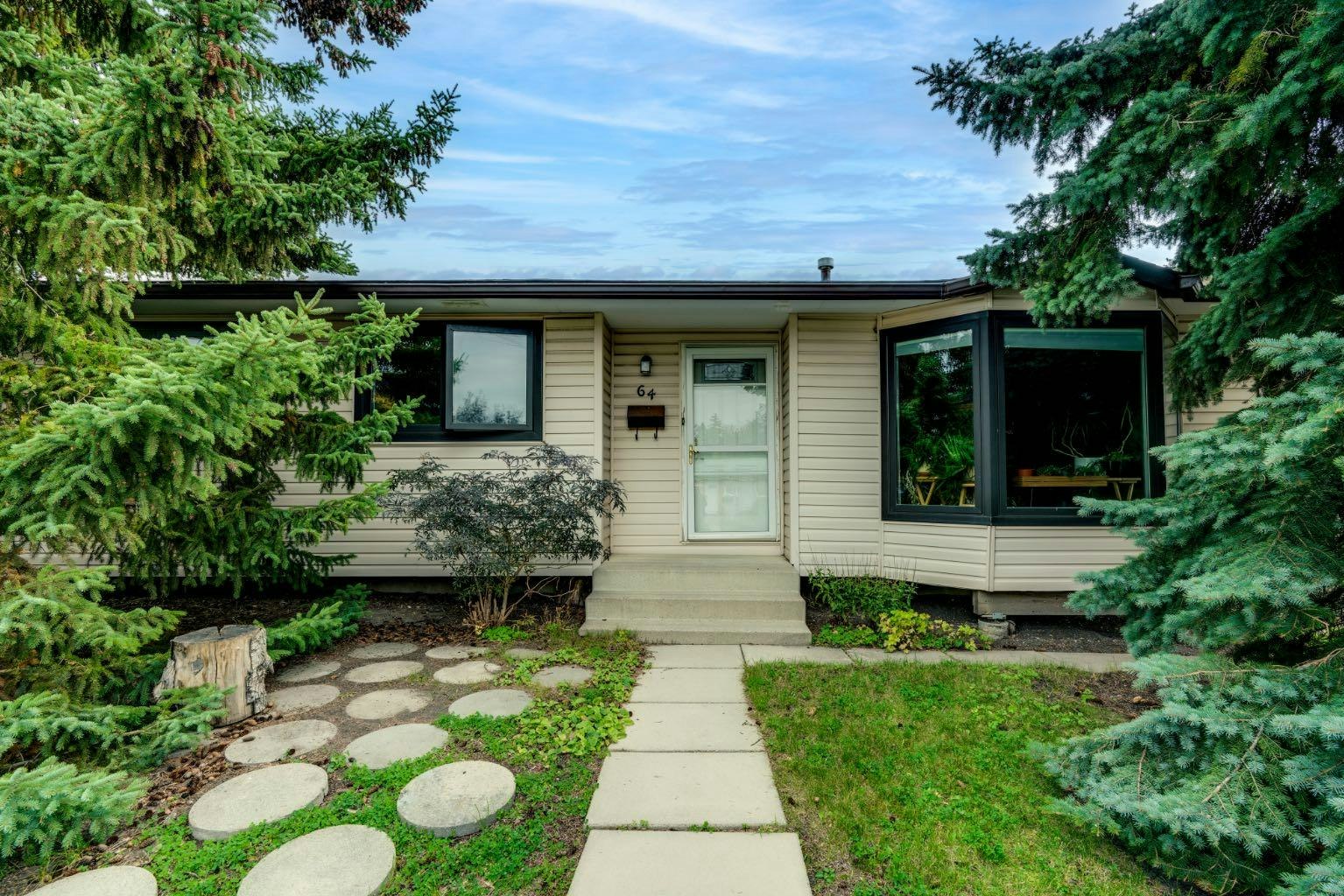 64 Huntham Road NE, Calgary, AB, T2K 4G1