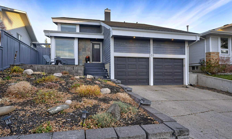 331 Woodbine Boulevard SW