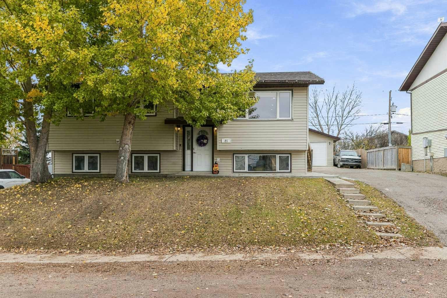 21 Third Avenue SE, Marshall, SK, S0M 1R0