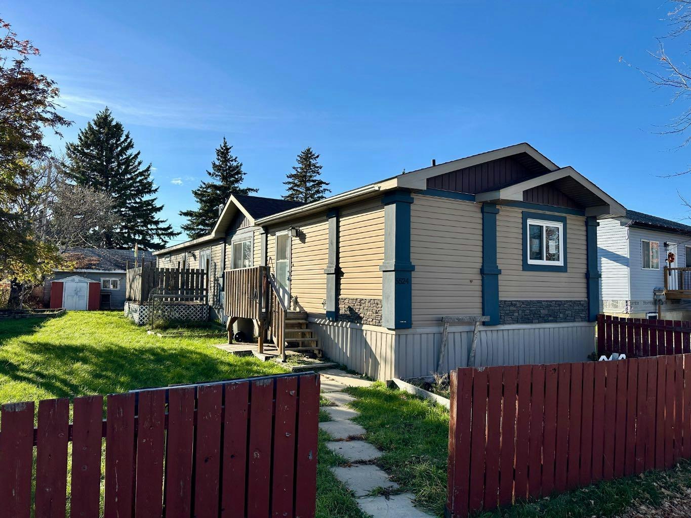 5524 Wagoner Crescent, Whitecourt, AB, T7S 1A8