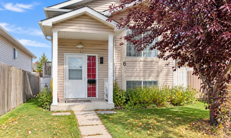 76 Martinbrook Link NE