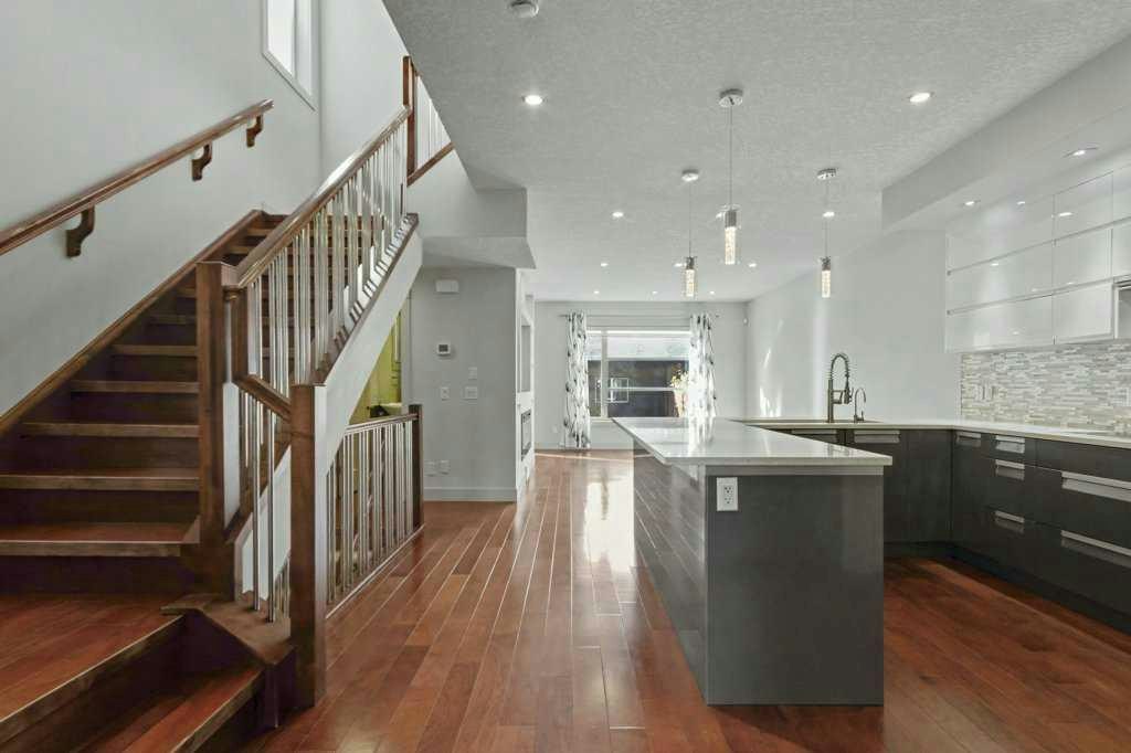 925 41 Street SW - 5