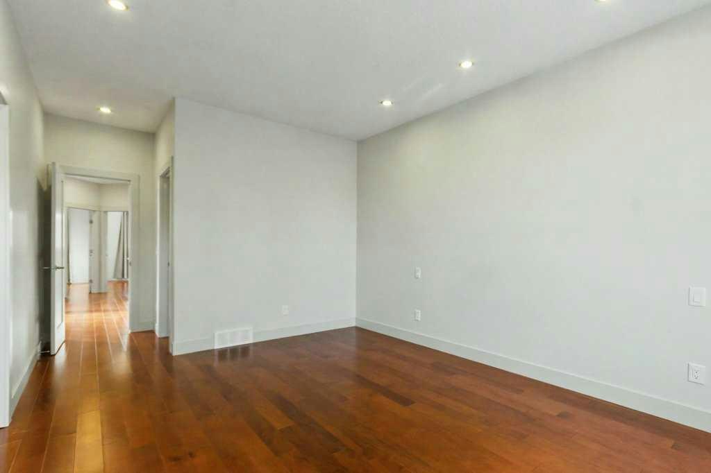 925 41 Street SW, Calgary, AB, T3C 1X3 - 20