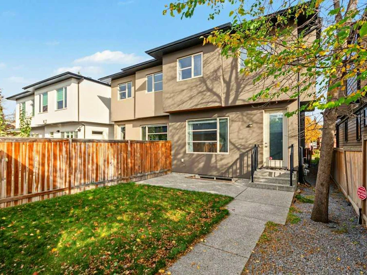 925 41 Street SW, Calgary, AB, T3C 1X3 - 32