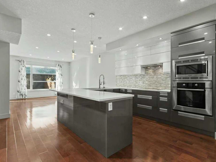 925 41 Street SW, Calgary, AB, T3C 1X3 - 6