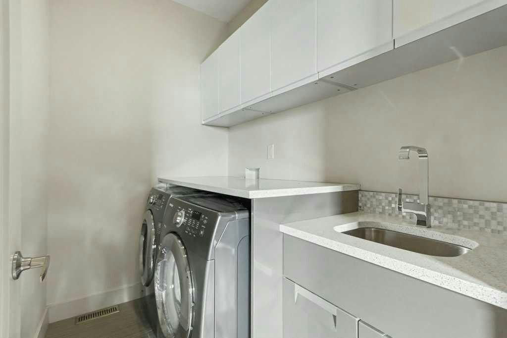 925 41 Street SW, Calgary, AB, T3C 1X3 - 23