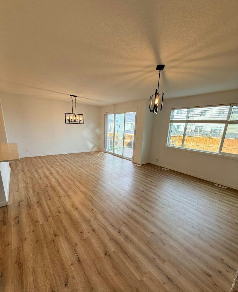 314 Walcrest Way SE, Calgary, AB, T2X 4V8 - 9