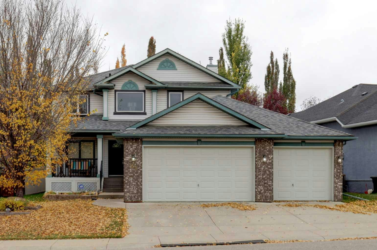 63 Sierra Madre Crescent SW, Calgary, AB, T3H 3M4