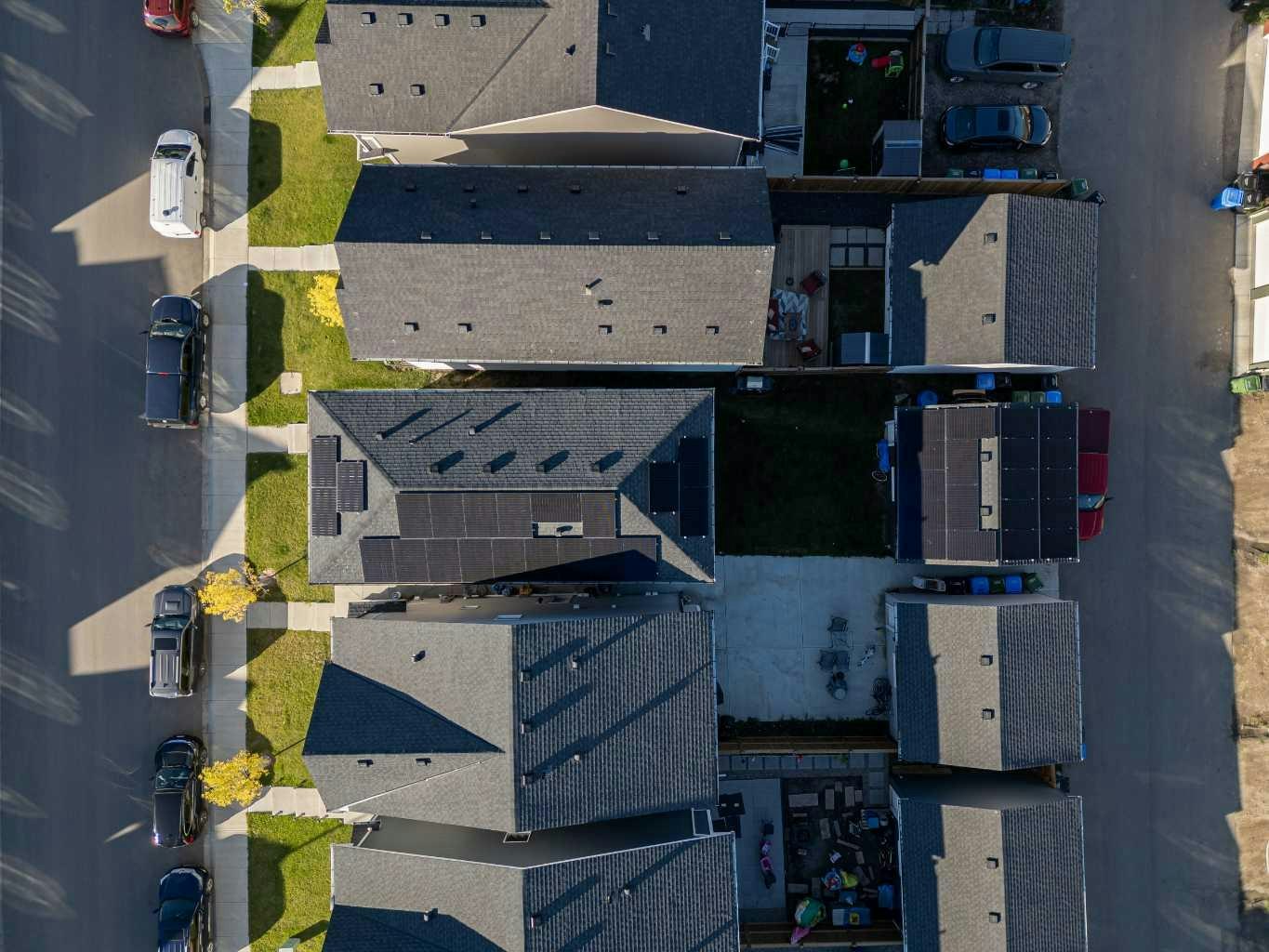 74 Mallard Heath SE, Calgary, AB, T3S 0E4