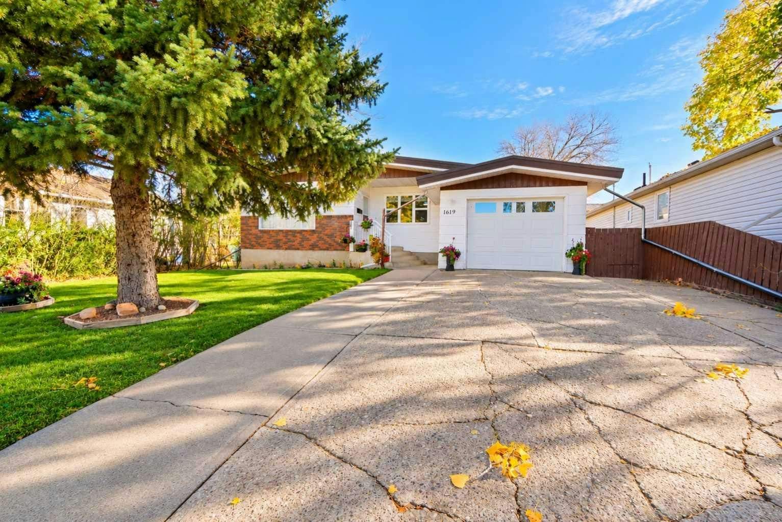 1619 21 Street, Coaldale, AB, T1M 1G2