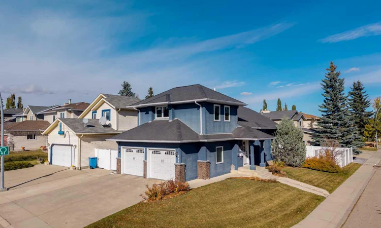106 Hawkland Place NW