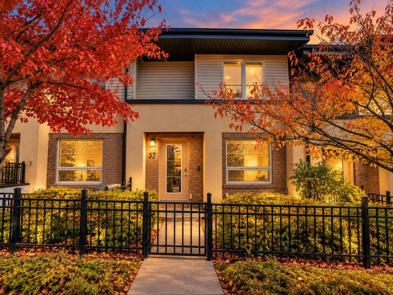 37 Aspen Hills Common SW, Calgary, AB, T3H 0R7