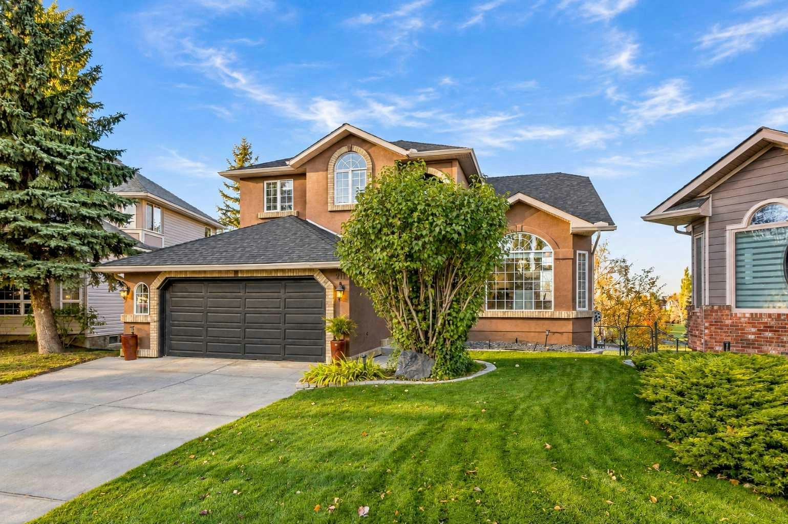 211 Douglasview Road SE, Calgary, AB, T2Z 2S1