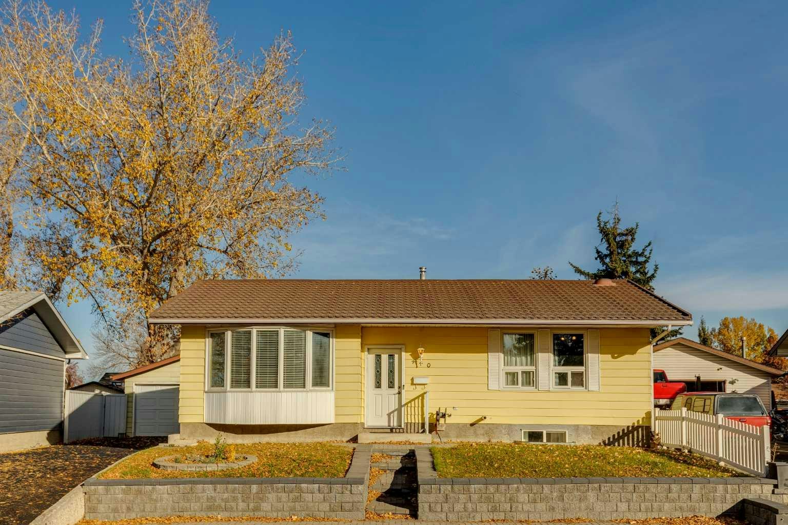 440 Lynnover Way SE, Calgary, AB, T2C 1L1