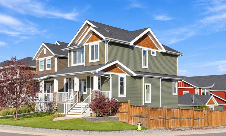 485 River Heights Crescent