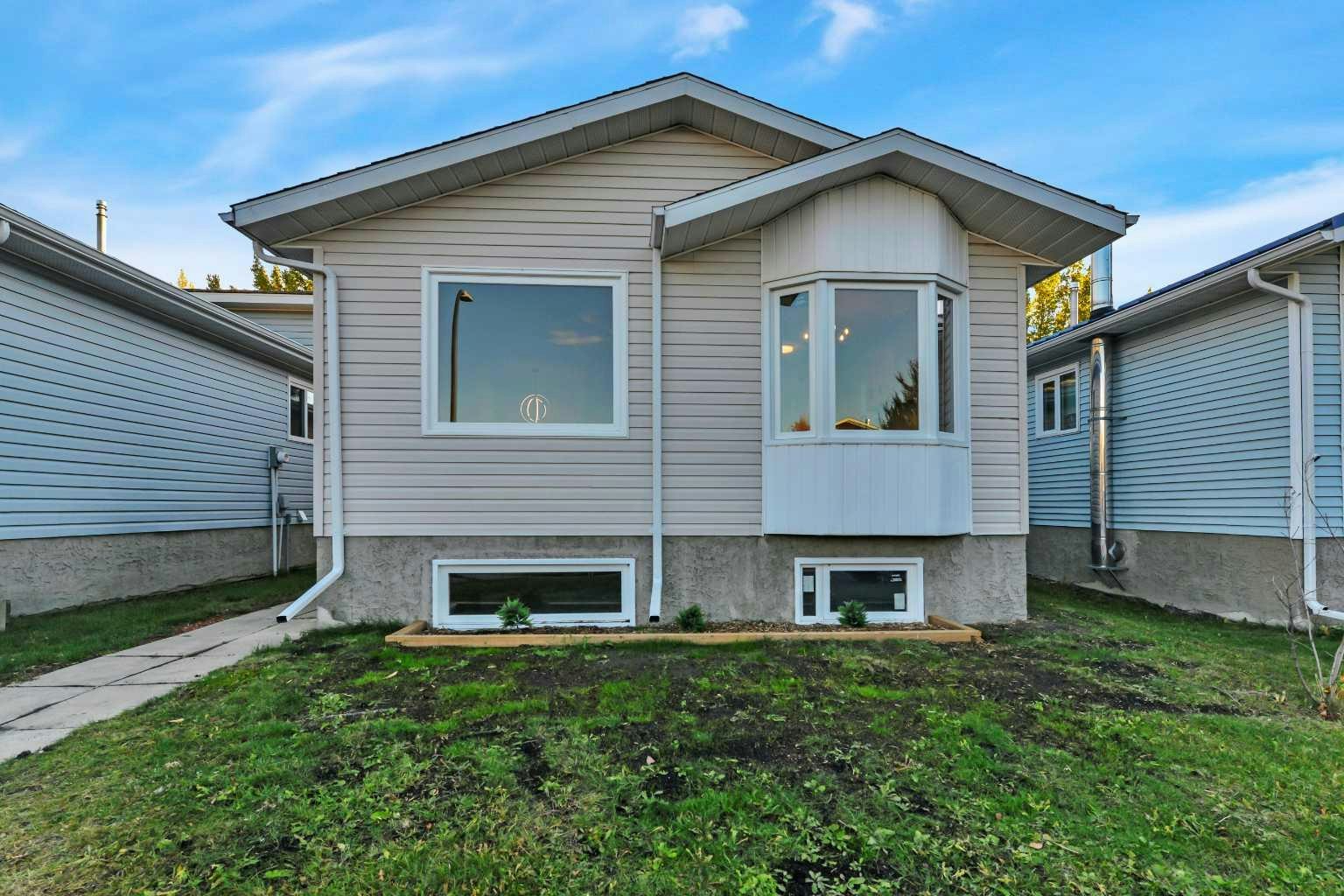 65 Roberts Crescent, Red Deer, AB, T4P 3K7