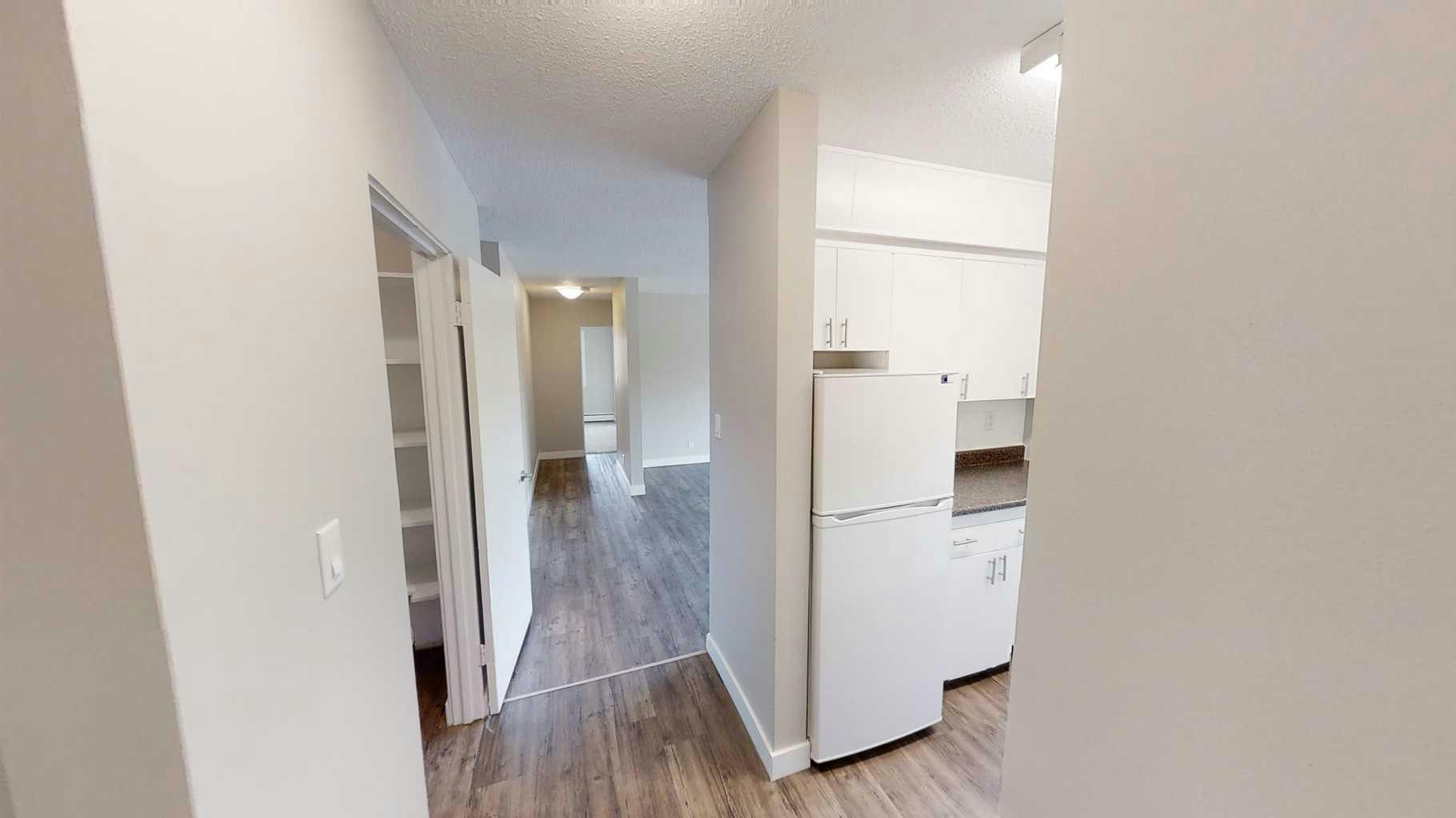 8-10802 99 Street, Grande Prairie, AB, T8V 2H5 - 2