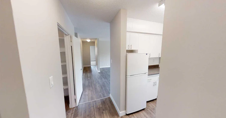 8-10802 99 Street, Grande Prairie, AB, T8V 2H5 - 2