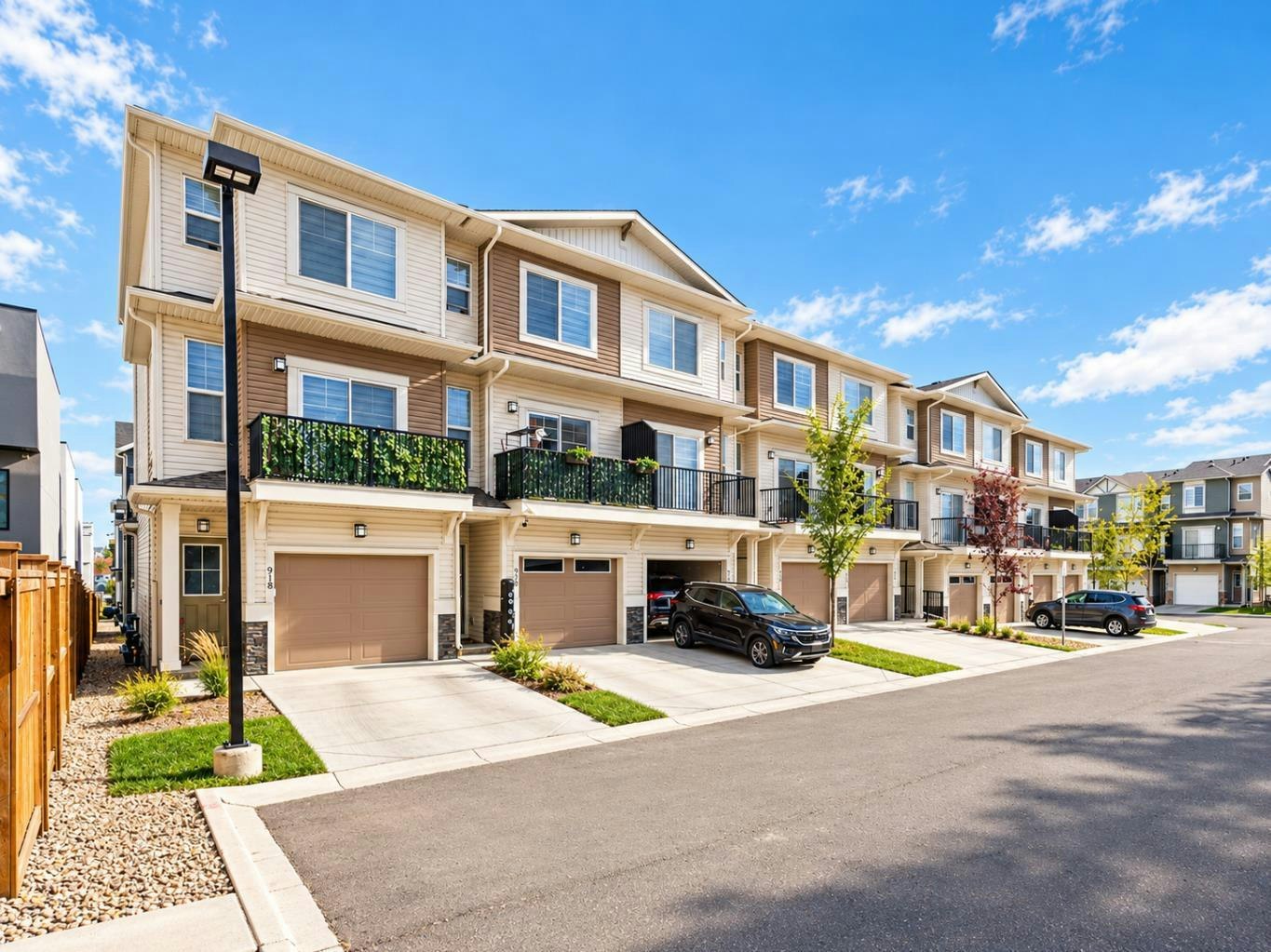 912 Sage Hill Grove NW, Calgary, AB, T3R 2A2