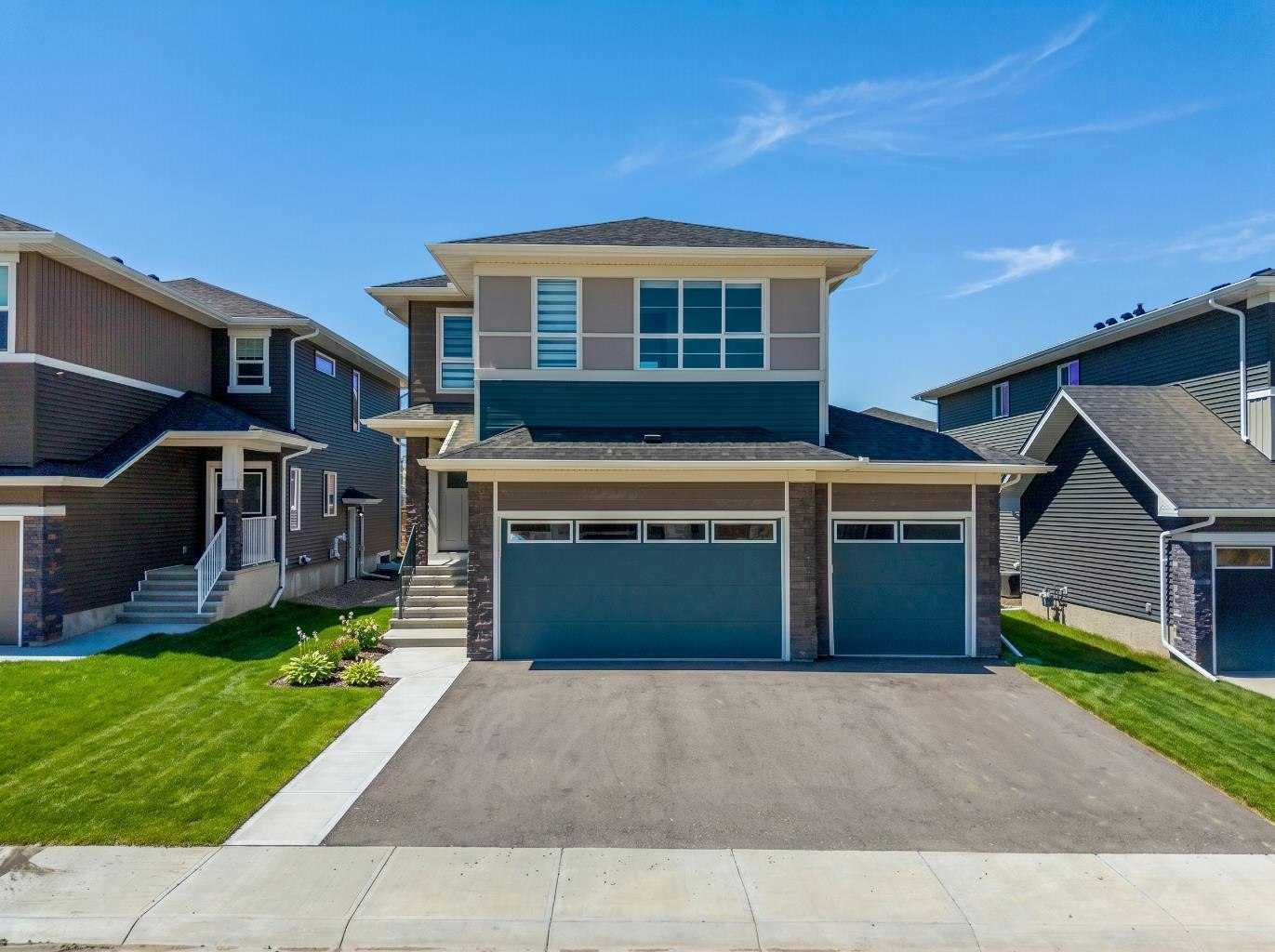 271 Dawson Wharf Rise, Chestermere, AB, T1X 2W2