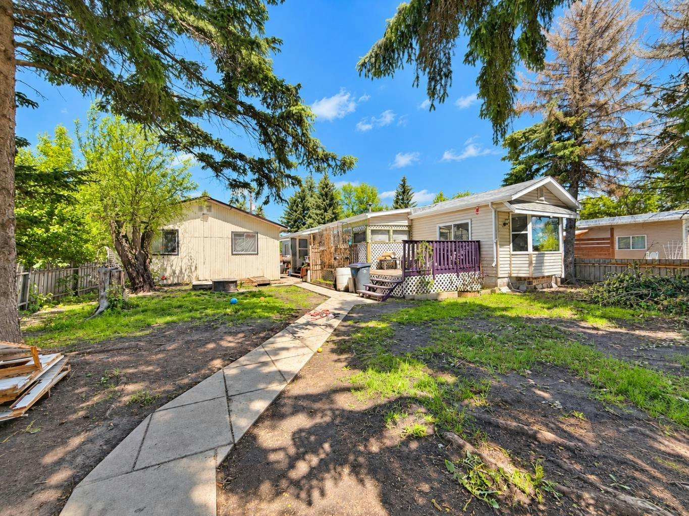 4724 45 Avenue, Alix, AB, T0C 0B0
